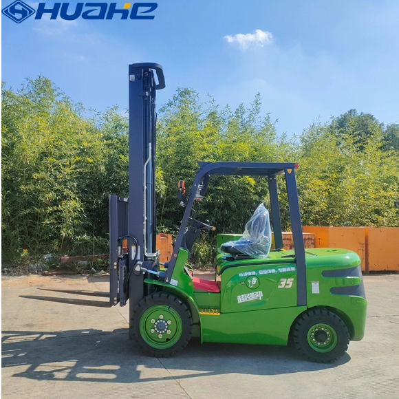Esplora ulteriori usi per i carrelli elevatori: scale da cantiere che possono essere spostate in qualsiasi momento, nuovi ruoli sorprendenti!